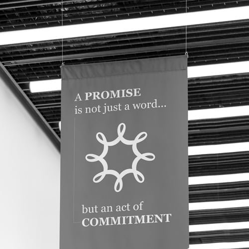 Bryxta Hanging banners